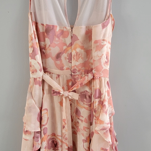 Chic Floral Ruffle Mini Dress - Picture 2 of 2